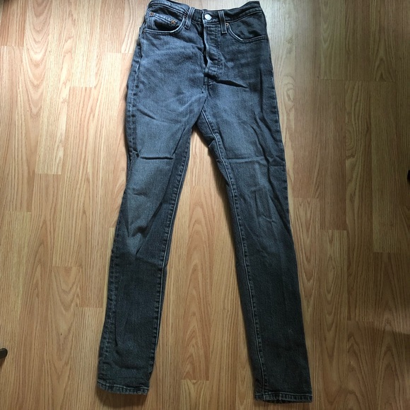 Levi’s 501 Skinny in Faded Black - Picture 4 of 6